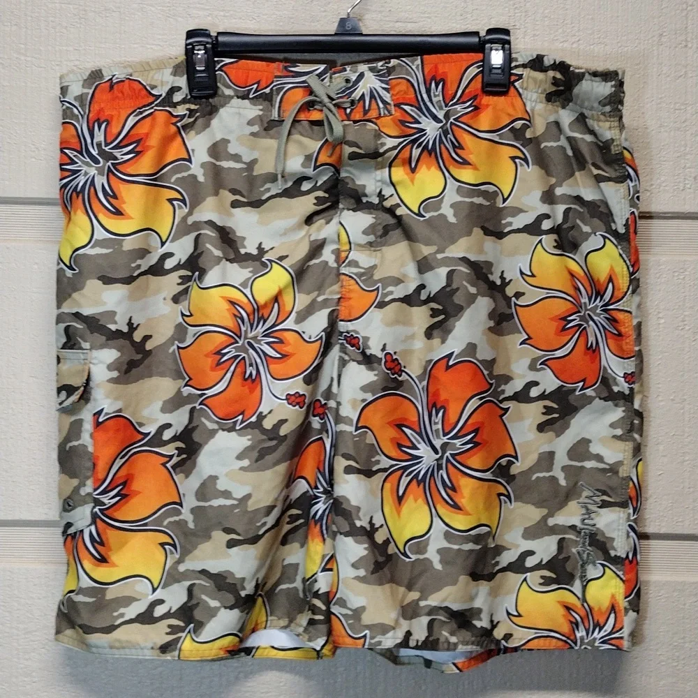 MAUI and Sons swim trunks L